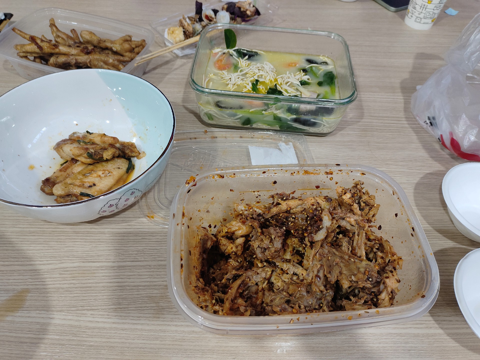 拌鸡架.jpg
